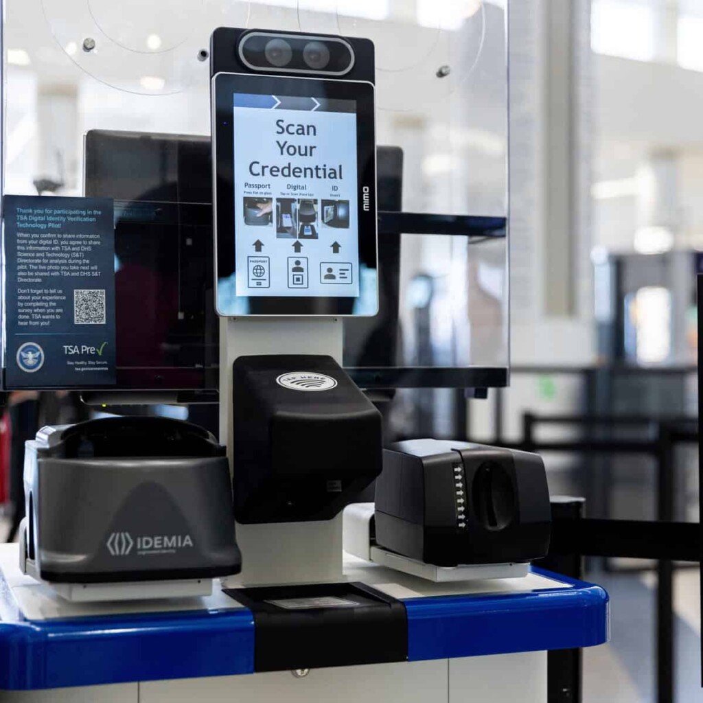 Senators Peek to Curb Facial Recognition at Airports, Citing Privacy Concerns