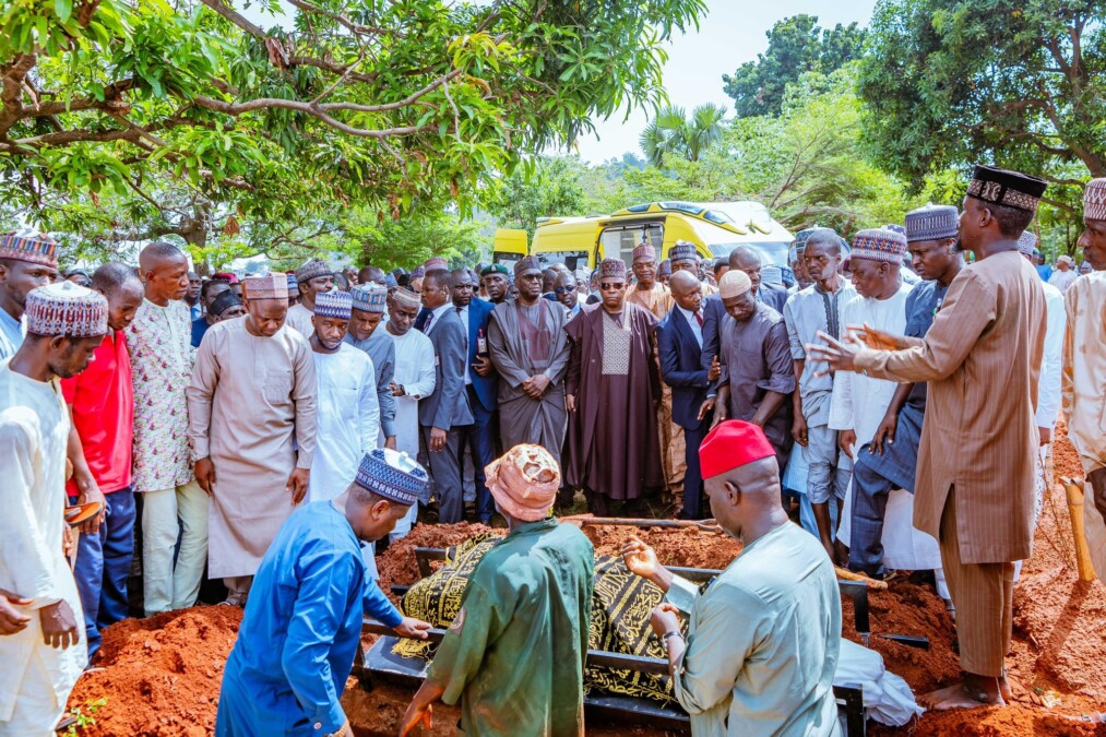 Shettima leads dignitaries as Lamorde is laid to rest