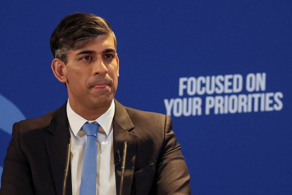 Rishi Sunak accused of failing to order probe into 17 potential breaches of ministerial code