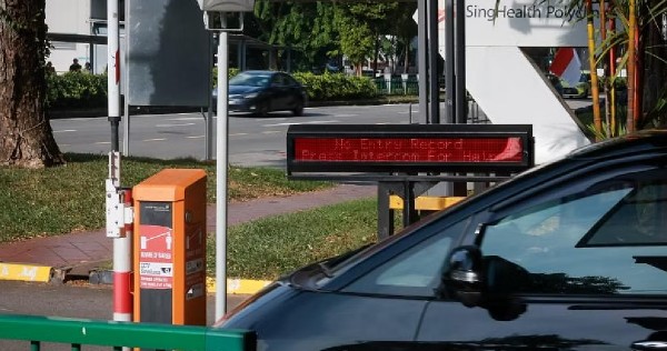 Global tech outage: Some in Singapore stuck at carparks, others get logged out of computer systems, Singapore News