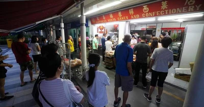 ‘Grab a last bite of nostalgia’: Heritage Toa Payoh nonya kueh shop sees 7am queues before closure on Sept 2, Lifestyle News