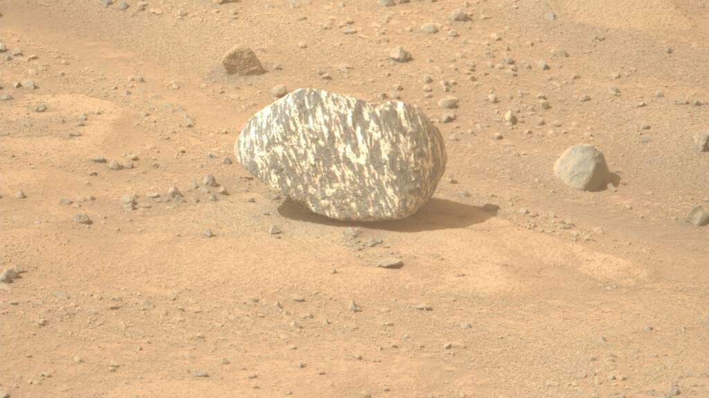 Weird striped rock ‘unlike any seen on Mars’ found by Perseverance rover.  Here’s why NASA’s excited