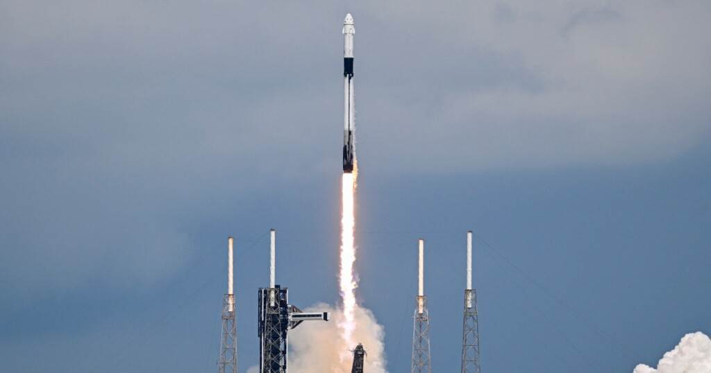 FAA grounds SpaceX’s Falcon 9 rocket after a malfunction on its return to Earth