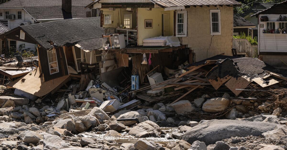 Column: Trump’s storm recovery lies aren’t just a political disaster. They’re dangerous.