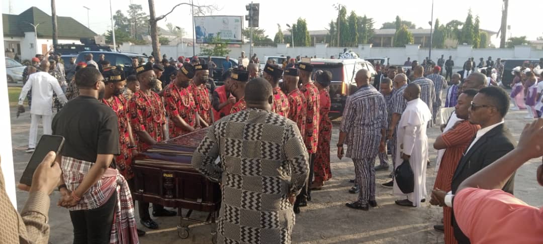 JUST IN: Gov Uzodinma Receives Remains of Ohanaeze Ndigbo President Iwuanyanwu [PHOTOS]