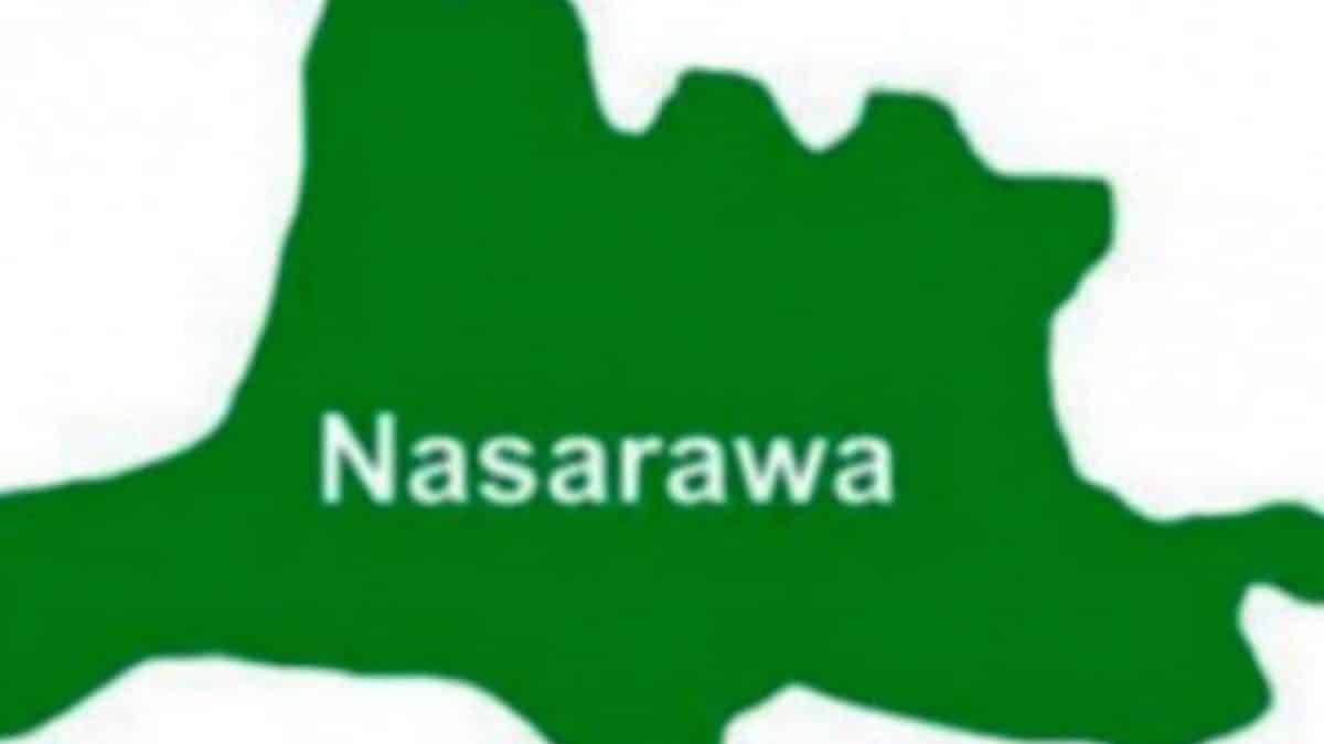 Nasarawa LG Polls: NASIEC presents certificates to elected council Chairmen